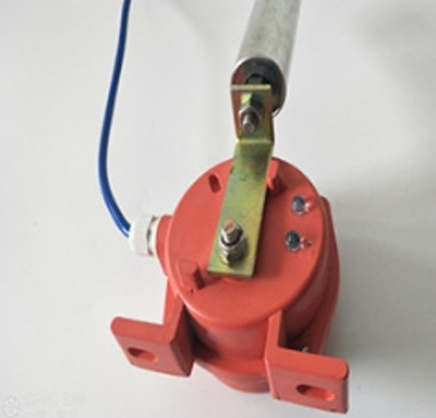 TLP-100-145防爆兩級(jí)跑偏開(kāi)關(guān)、TLP-120-130刮板機(jī)用兩級(jí)跑偏開(kāi)關(guān)廠家